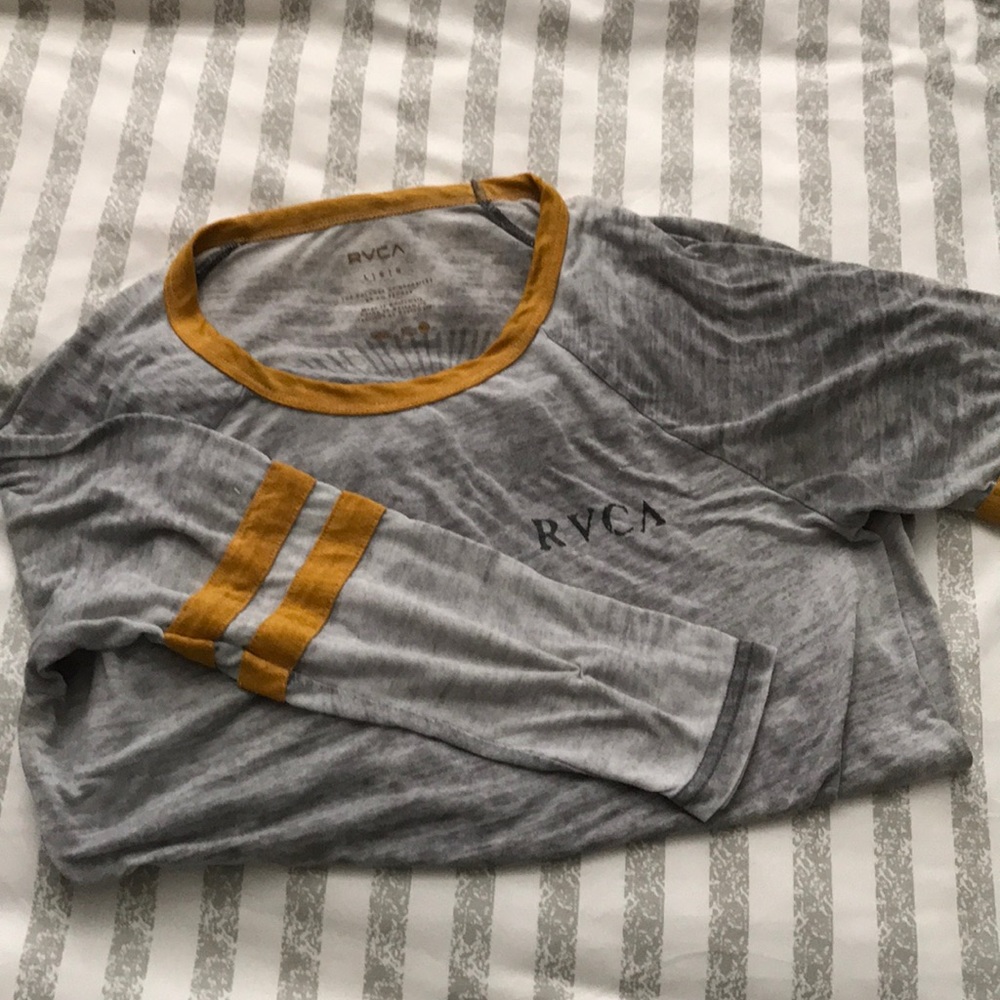 RVCA quarter sleeve